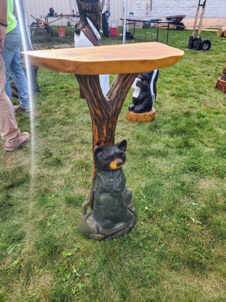 Chainsaw Bear Side Table01 2024 10